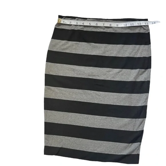 ZARA W&B Collection midi skirt bodycon pencil stretch striped black grey size M - Picture 6 of 12